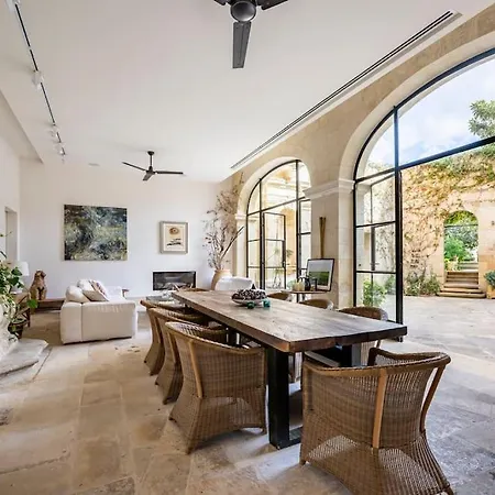 Luxury Malta Palazzo Vila